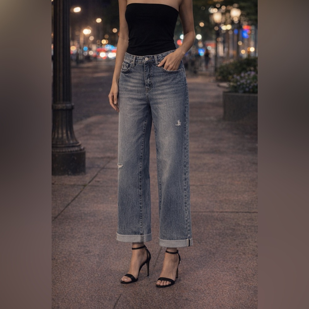 Petra 153 Distressed Blue Jeans Women’s Sz 11/29 Rolled Cuff Vintage Wash Denim